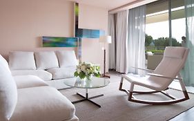 La Reserve Hotel Spa And Villas  5*